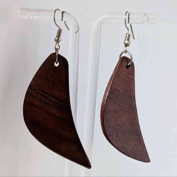 Handmade African wooden Earrings Brown 🤎 - Picture 4 of 4